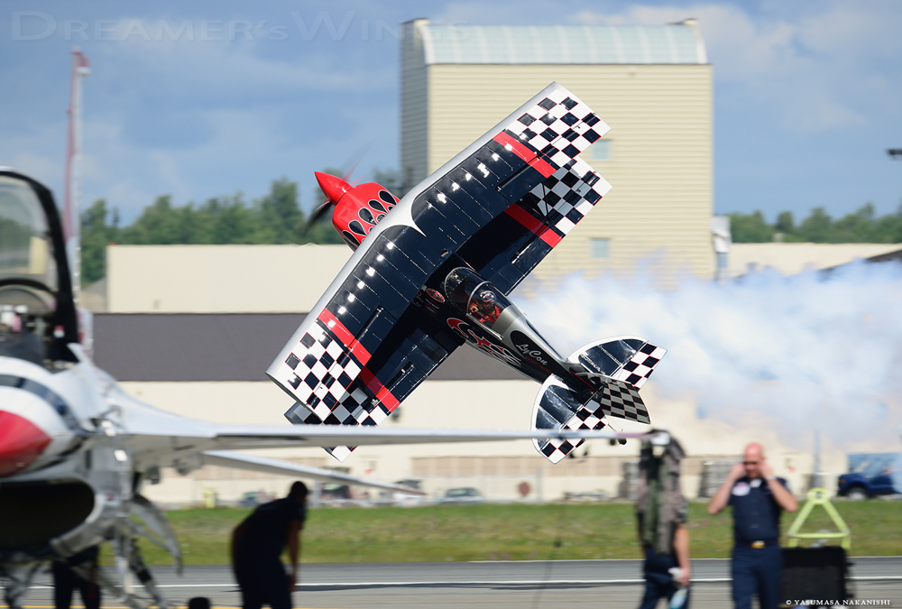 Skip Stewart Airshows - Pitts S-2B Special