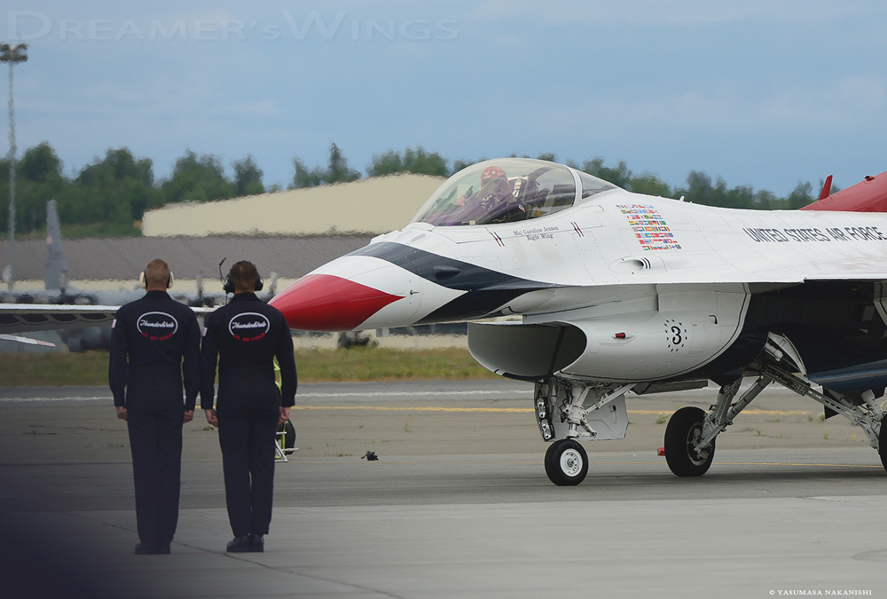 Thunderbirds - Lockheed Martin F-16C Fighting Falcon