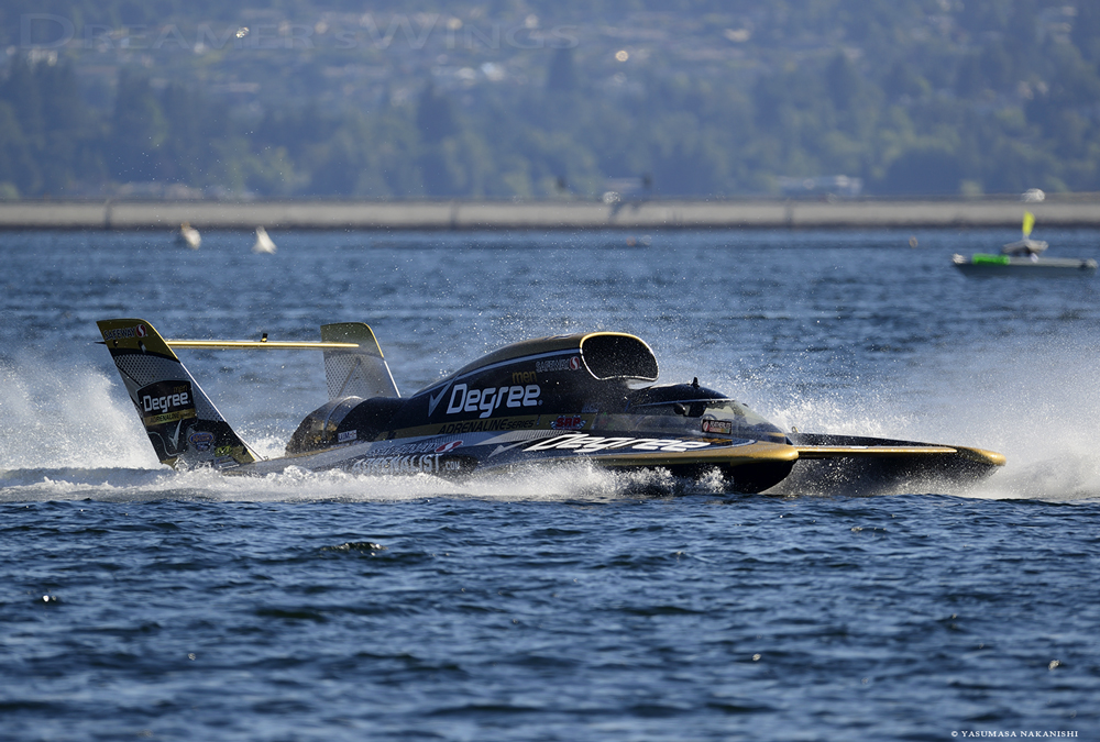H1 Unlimited Hydroplane Raceboat